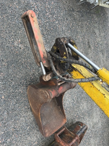 1050344-7 Crawler excavator Yanmar B15-3 -2006
