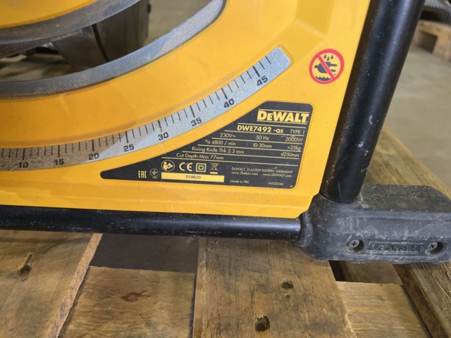 919682-4 Table saw DeWalt DWE7492-qs