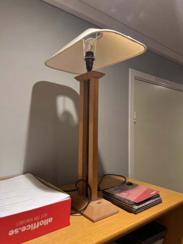 919699-15 Electric desks, office chairs, lamps, lamps, etc