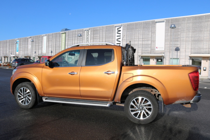 998808-8 Nissan Navara Double Cab 2.3 dCi 4WD - 2016
