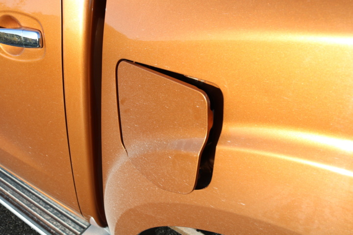 998808-18 Nissan Navara Double Cab 2.3 dCi 4WD - 2016