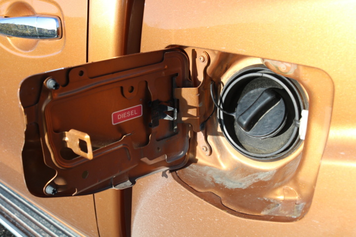 998808-19 Nissan Navara Double Cab 2.3 dCi 4WD - 2016