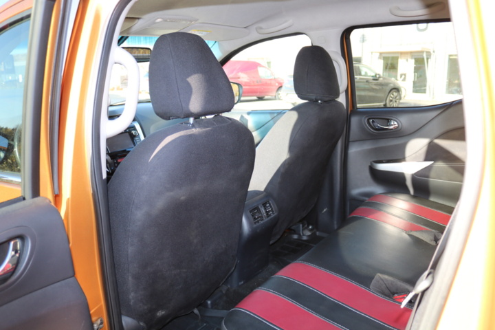 998808-65 Nissan Navara Double Cab 2.3 dCi 4WD - 2016