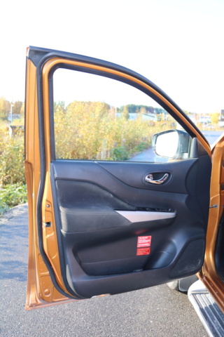 998808-69 Nissan Navara Double Cab 2.3 dCi 4WD - 2016