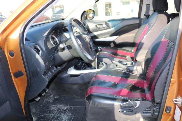 998808-73 Nissan Navara Double Cab 2.3 dCi 4WD - 2016