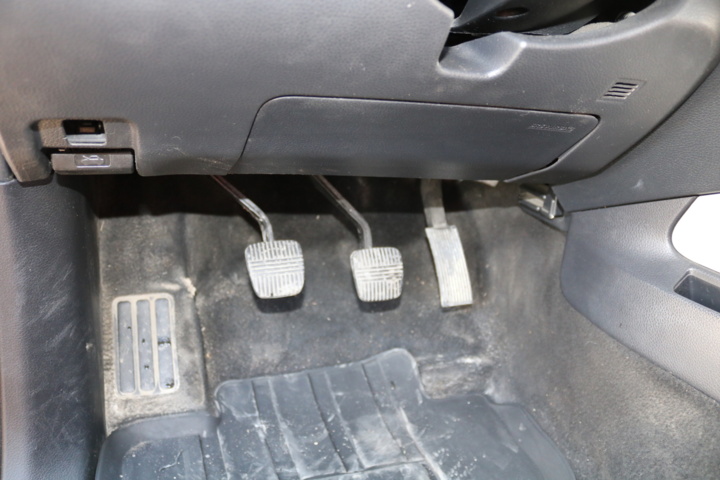 998808-77 Nissan Navara Double Cab 2.3 dCi 4WD - 2016