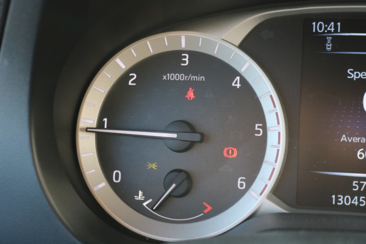 998808-80 Nissan Navara Double Cab 2.3 dCi 4WD - 2016