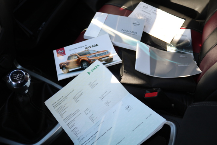 998808-94 Nissan Navara Double Cab 2.3 dCi 4WD - 2016