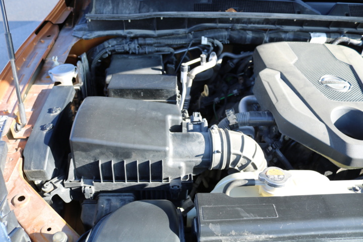 998808-101 Nissan Navara Double Cab 2.3 dCi 4WD - 2016