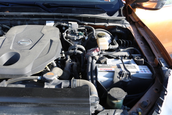 998808-103 Nissan Navara Double Cab 2.3 dCi 4WD - 2016