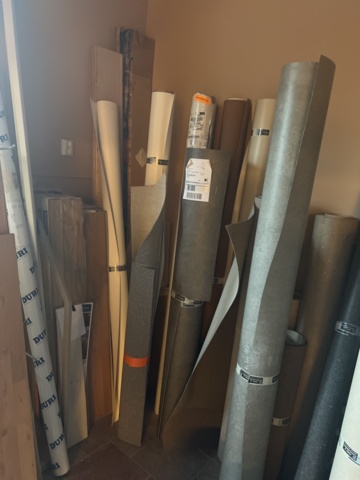 919709-8 Stock of floor mats, welding wire, parquet flooring, tools and accessories