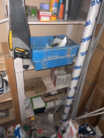 919709-19 Stock of floor mats, welding wire, parquet flooring, tools and accessories