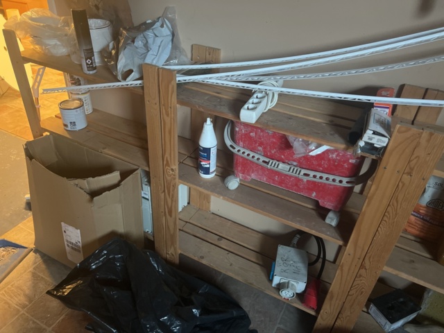 919709-22 Stock of floor mats, welding wire, parquet flooring, tools and accessories