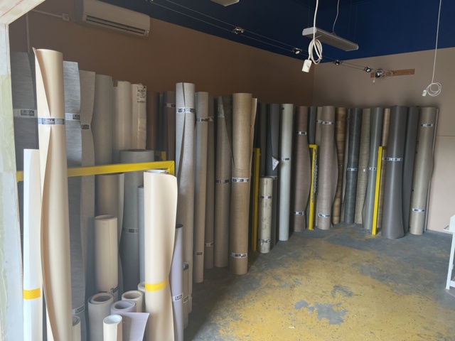 919709-1 Stock of floor mats, welding wire, parquet flooring, tools and accessories