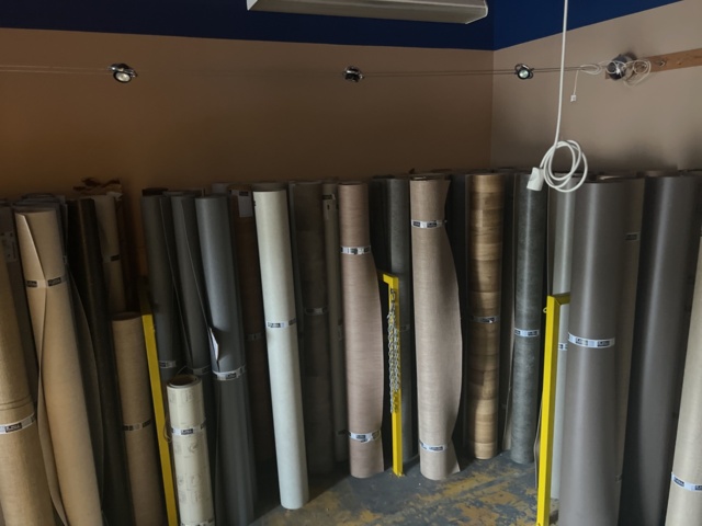 919709-25 Stock of floor mats, welding wire, parquet flooring, tools and accessories