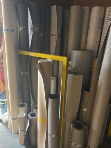 919709-33 Stock of floor mats, welding wire, parquet flooring, tools and accessories