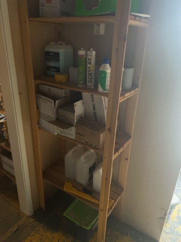 919709-34 Stock of floor mats, welding wire, parquet flooring, tools and accessories