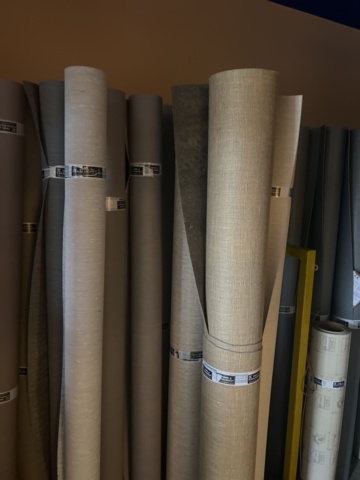 919709-37 Stock of floor mats, welding wire, parquet flooring, tools and accessories