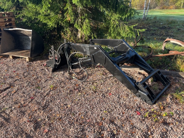 897532-1 Trim loader 1210 with bucket