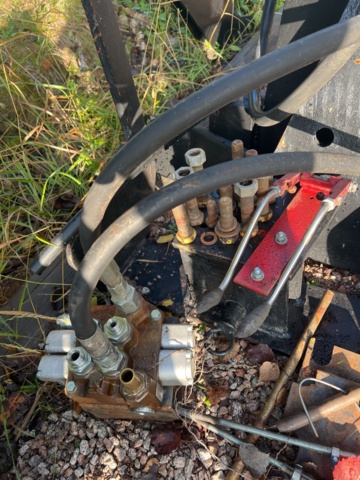 897532-7 Trim loader 1210 with bucket