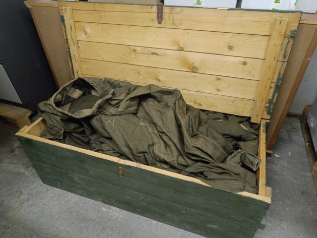 999987-1 Military tent 12 people