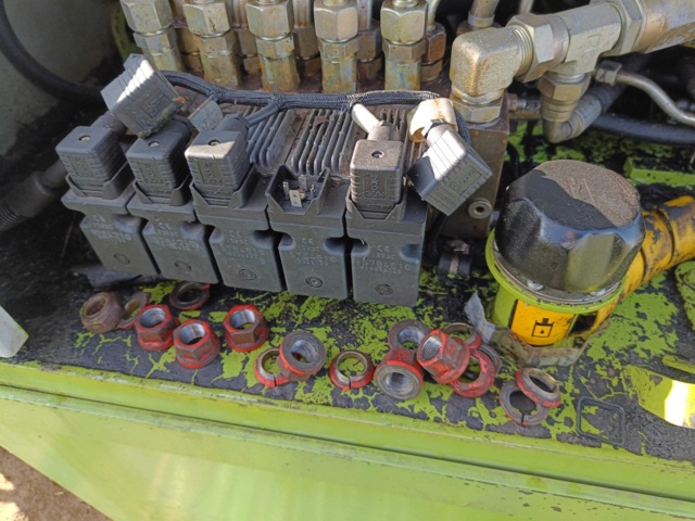 999427-38 Telescopic loader Claas Ranger 975 Plus Repair item