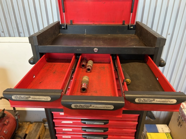 1039586-3 AmPro Tool Cart
