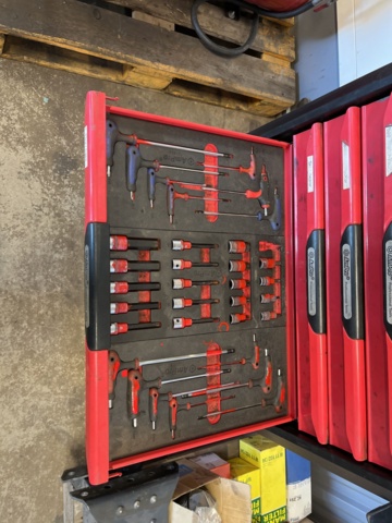 1039586-10 AmPro Tool Cart