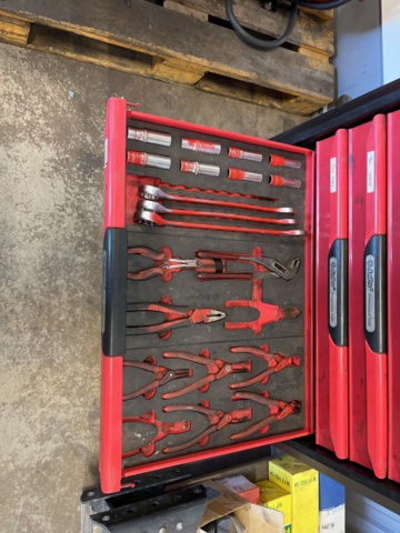 1039586-11 AmPro Tool Cart