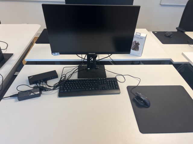 1050367-1 Monitor Voxicon 27", mouse Contour, docking station