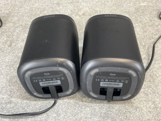 1060304-8 2 pcs Sonos One Gen2