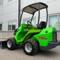 1102695-4 Compact loader Avant 630