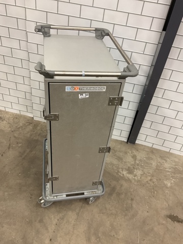 1061518-2 Värmeskåp på hjul SDX