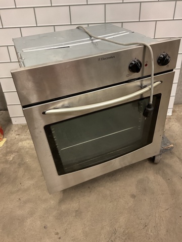 1061523-1 Electrolux built-in oven