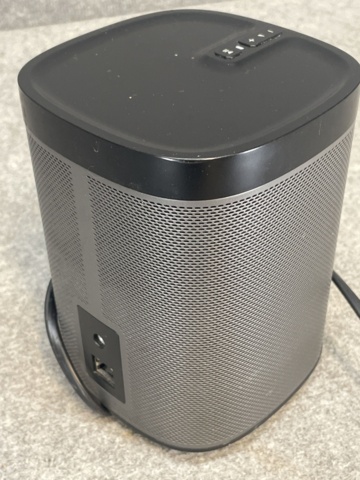1060318-8 Sonos speakers