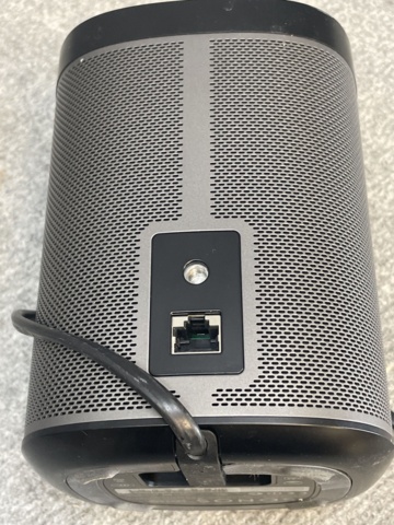 1060318-9 Sonos speakers