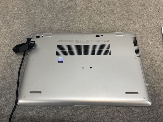 1060324-7 HP HSN-114C-5 laptop with docking station