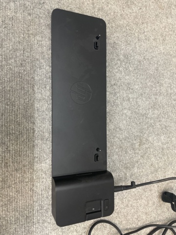 1060324-12 HP HSN-114C-5 laptop with docking station