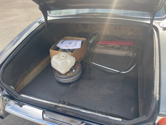 1048032-33 Jaguar XJ 2.8 XK6 - 1970