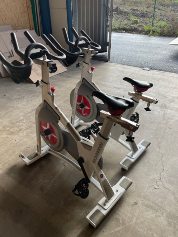 1049654-4 Träningscyklar, Schwinn 2 st