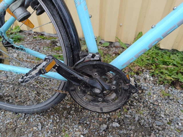 999992-2 Hybrid bike GT Traffic 2.0