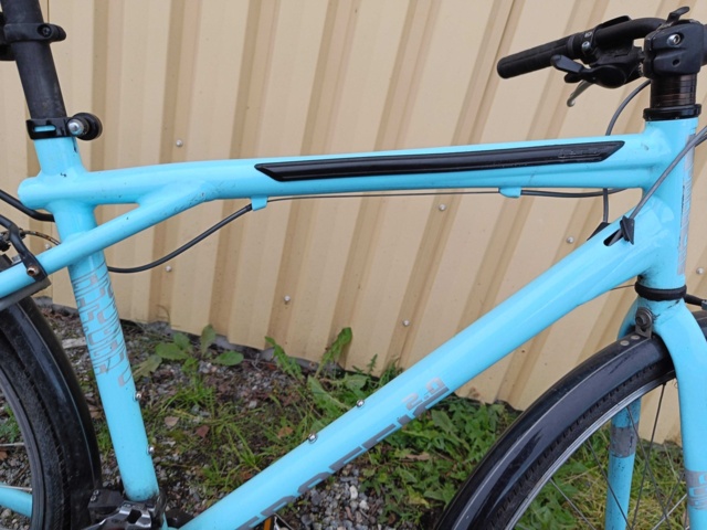 999992-7 Hybrid bike GT Traffic 2.0