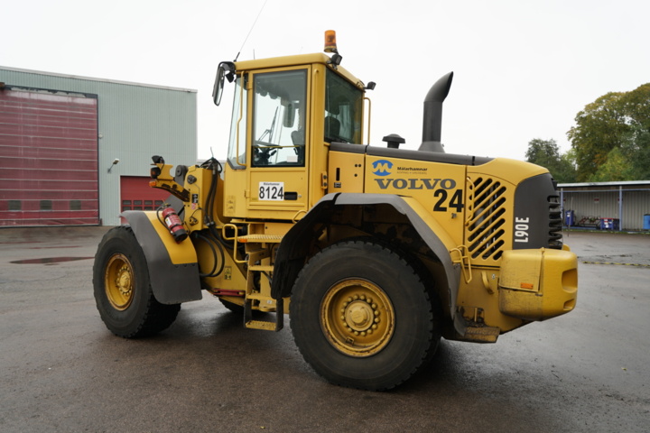 1103580-6 Loader Volvo L90E - 2002