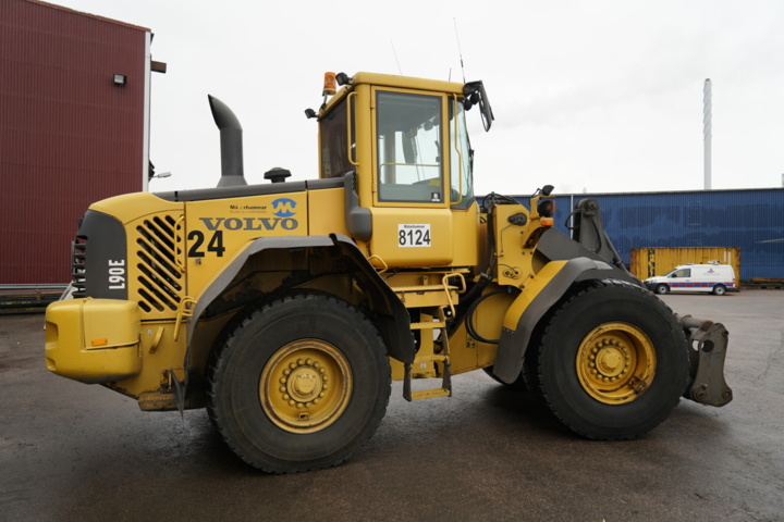 1103580-4 Loader Volvo L90E - 2002