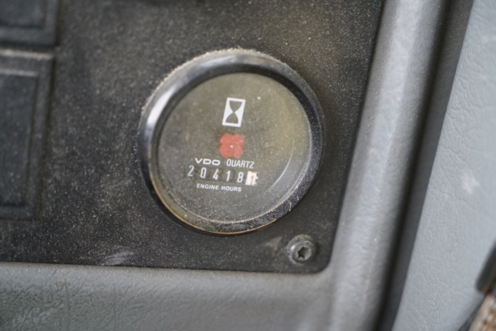 1103580-31 Loader Volvo L90E - 2002