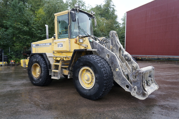 1103581-2 Loader Volvo L90C - 1996