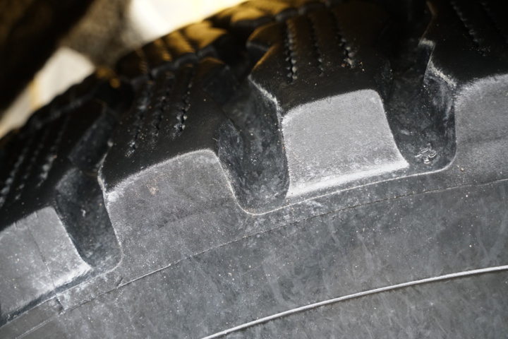 1103581-18 Loader Volvo L90C - 1996