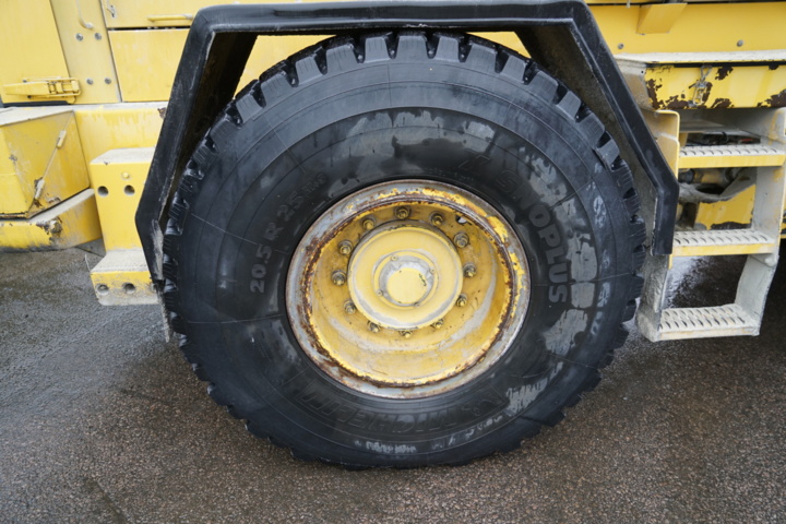 1103581-19 Loader Volvo L90C - 1996