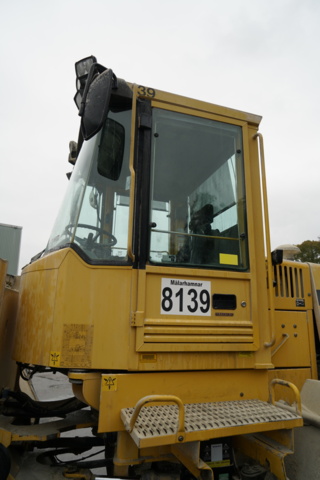 1103581-25 Loader Volvo L90C - 1996