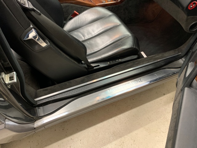 1103646-75 Mercedes-Benz 600SL - 1992